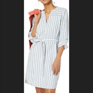 NWT J Crew Mercantile Woman's Sz M Blue/White